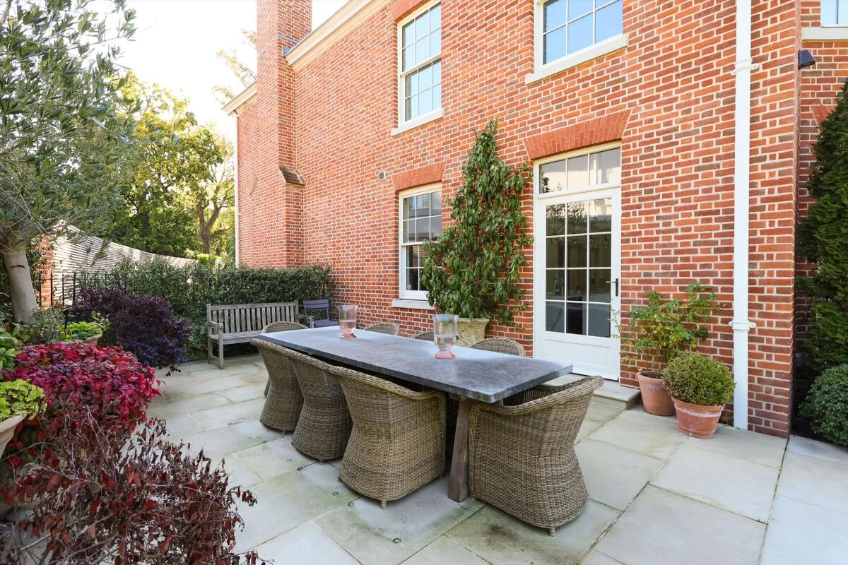 Eaton Park, Cobham, KT11, photo 35
