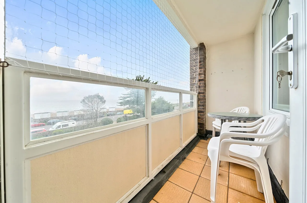 West Parade, Worthing, BN11, photo 9