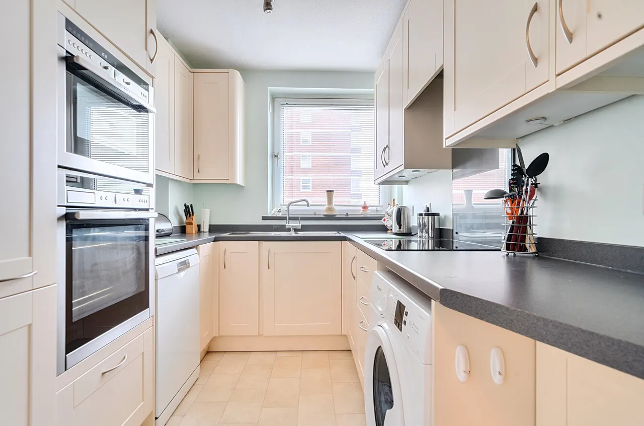 West Parade, Worthing, BN11, photo 4