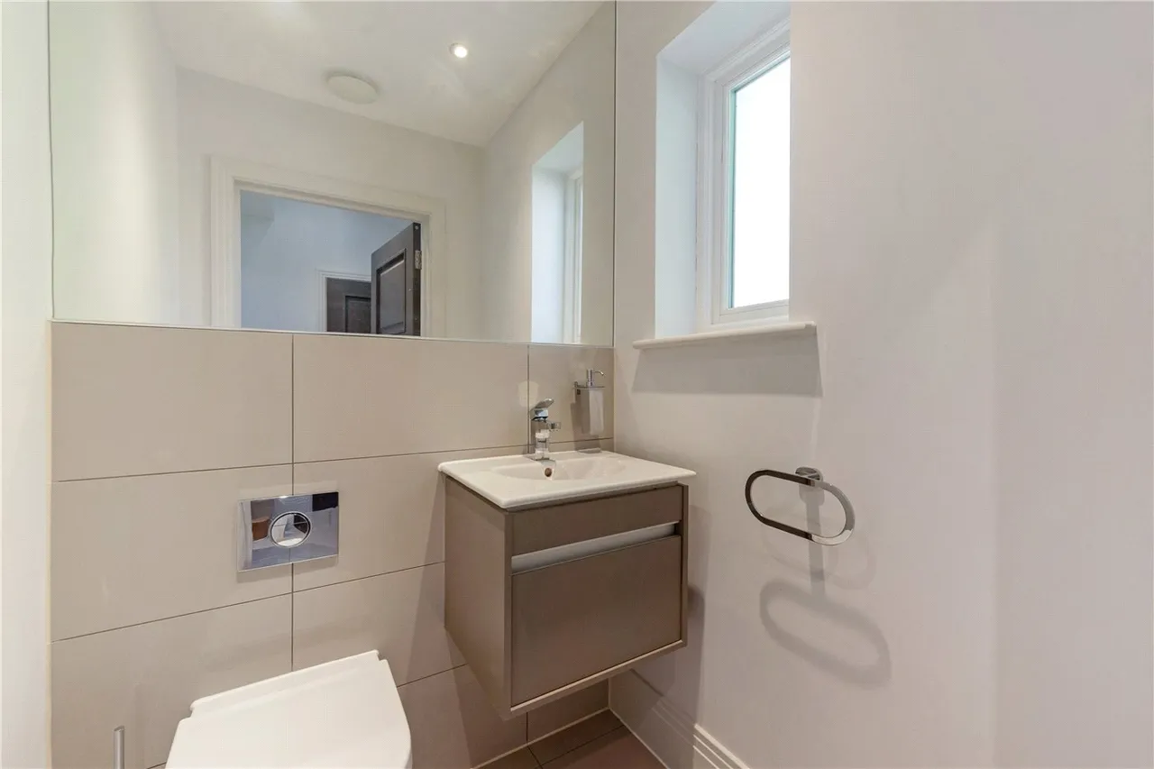 Elizabeth Place, Winchester, SO22, photo 14