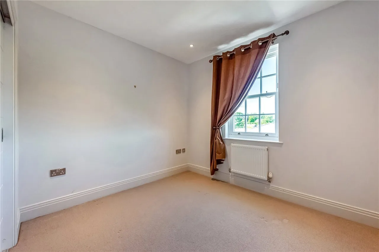Elizabeth Place, Winchester, SO22, photo 15
