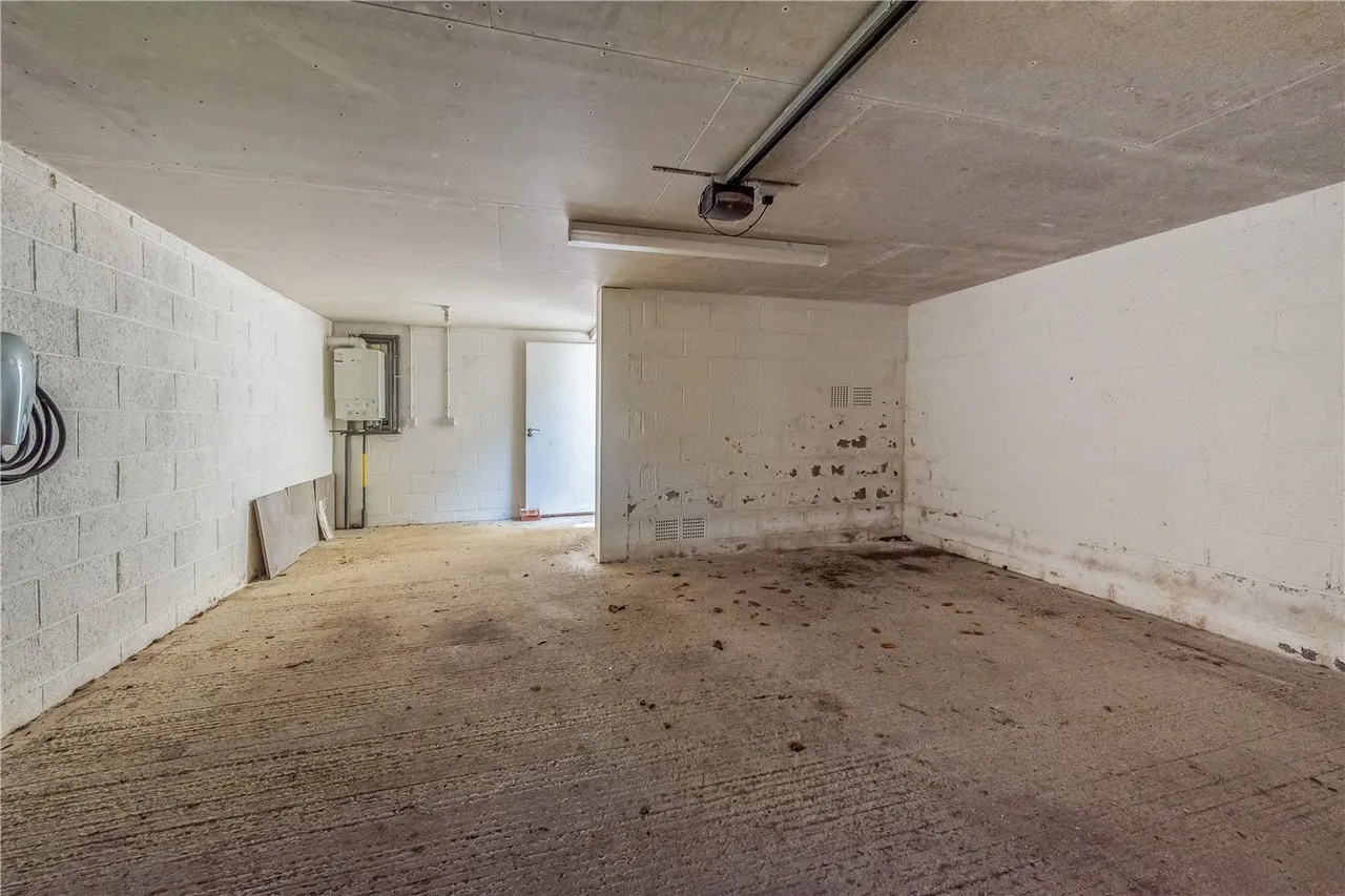 Elizabeth Place, Winchester, SO22, photo 17
