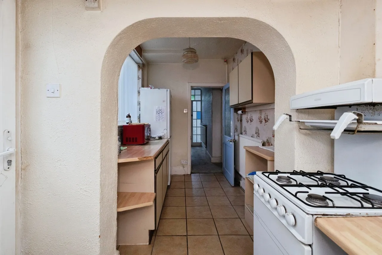 Circular Road, Denton, M34, photo 8