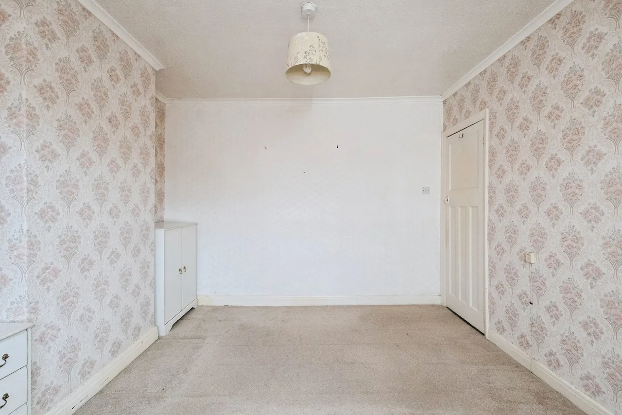 Circular Road, Denton, M34, photo 11