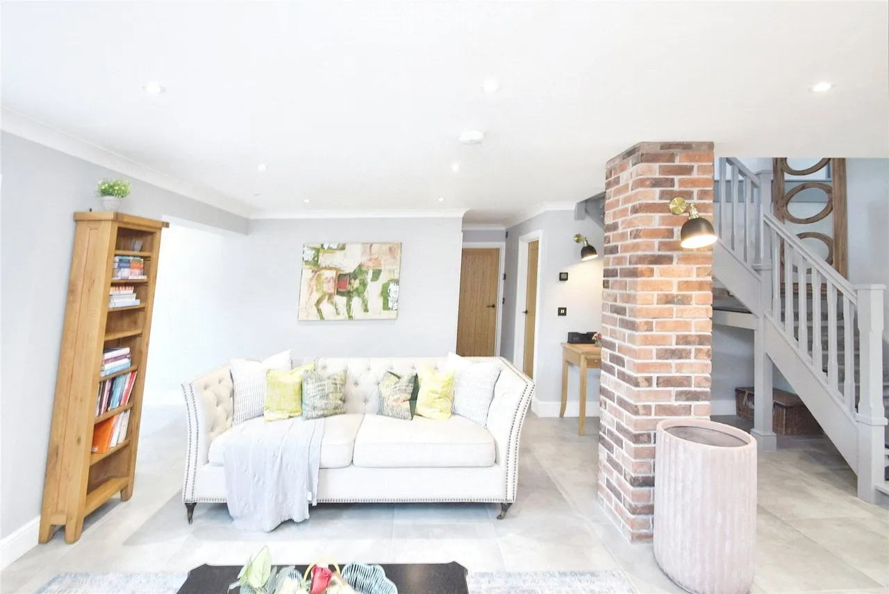 Gower Road, Killay, SA2, photo 3