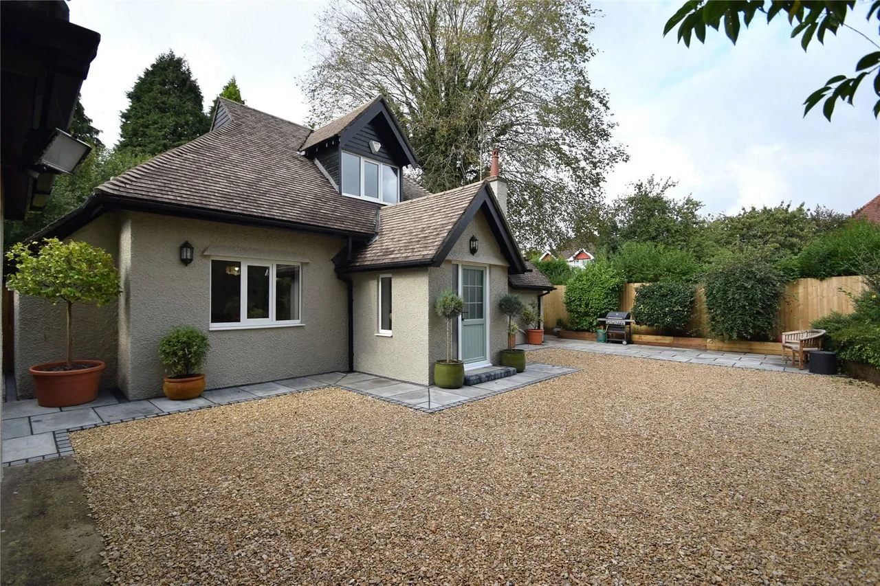 Gower Road, Killay, SA2, photo 17