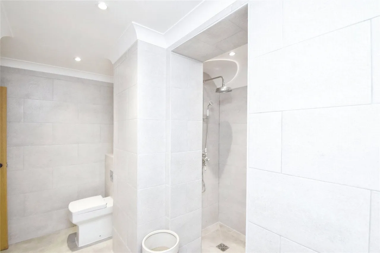 Gower Road, Killay, SA2, photo 11