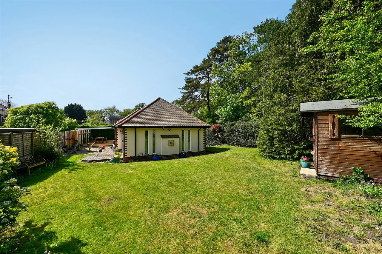 Heathvale Bridge Road, Ash Vale, Guildford, Surrey, GU12 5EU, photo 6