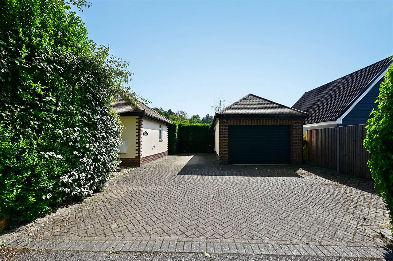 Heathvale Bridge Road, Ash Vale, Guildford, Surrey, GU12 5EU, photo 13
