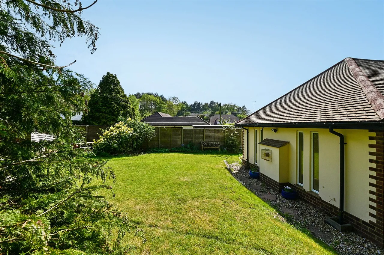 Heathvale Bridge Road, Ash Vale, Guildford, Surrey, GU12 5EU, photo 19