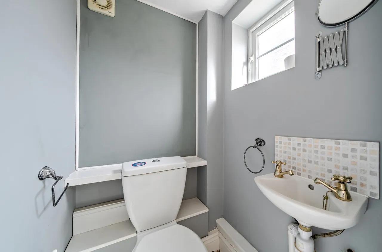 Old Cove Road, Fleet, GU51, photo 5