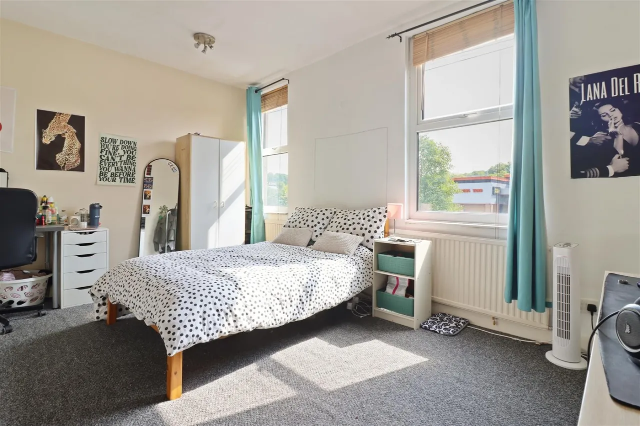 Queens Road, Highfield, Sheffield, photo 4