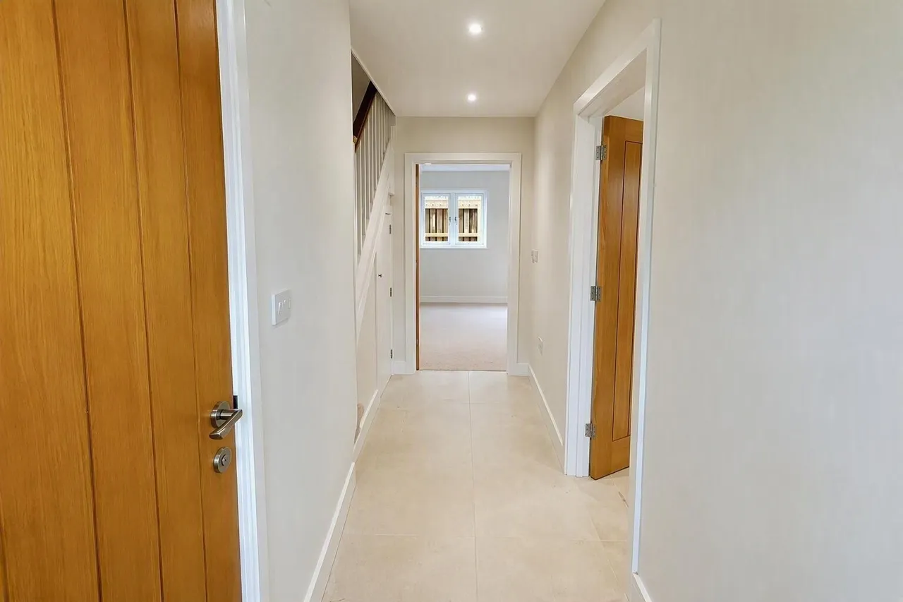 Wilvesfield Green, Haywards Heath, photo 4
