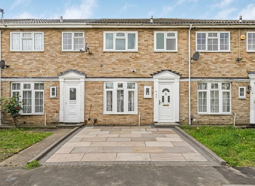 3 bed house for sale — Brompton Close, Hounslow, TW4