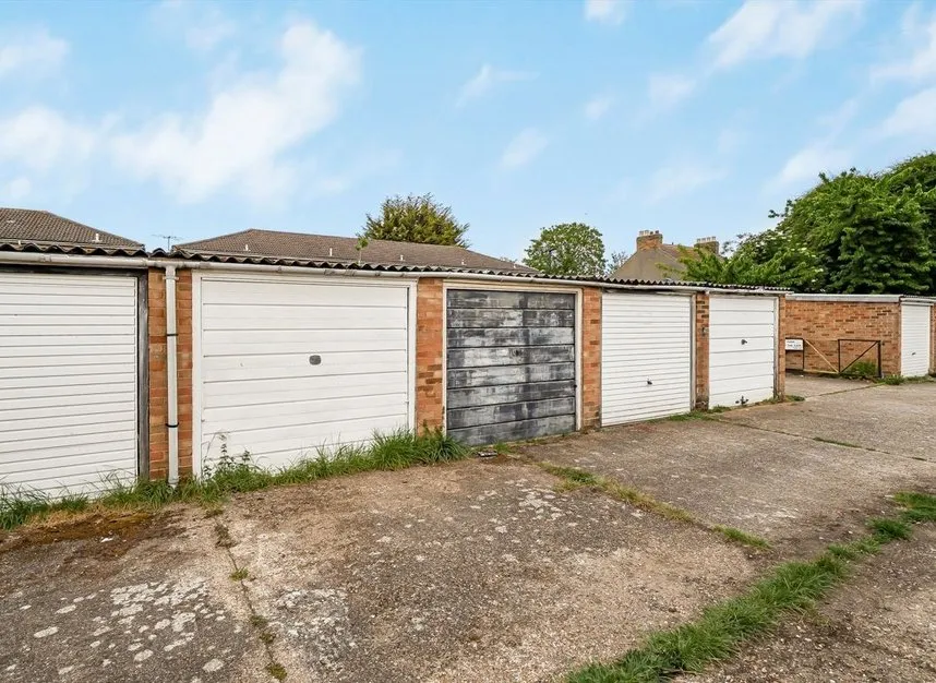 Brompton Close, Hounslow, TW4, photo 8