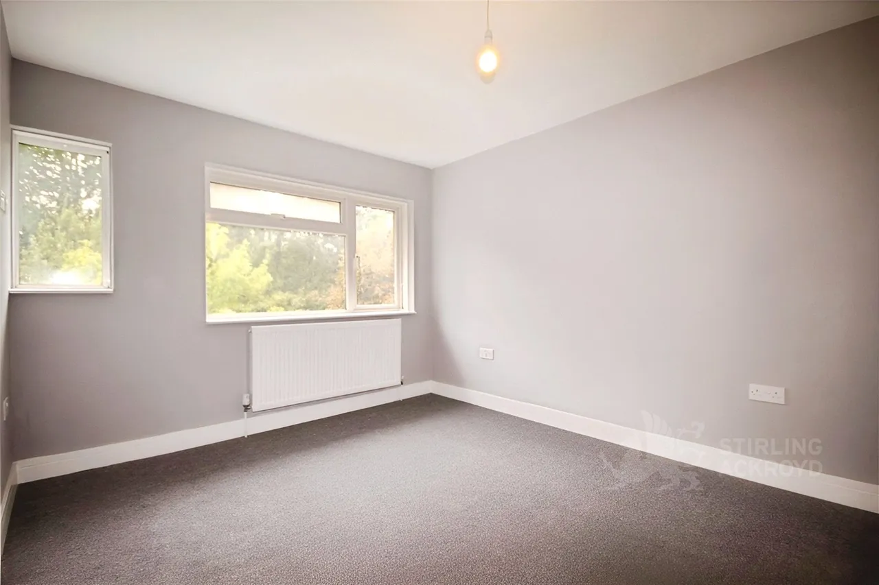 Applegarth Avenue, Guildford, GU2, photo 3