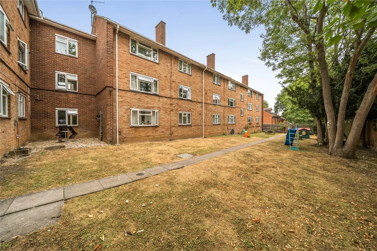 Queens Walk, Ealing, W5, photo 15