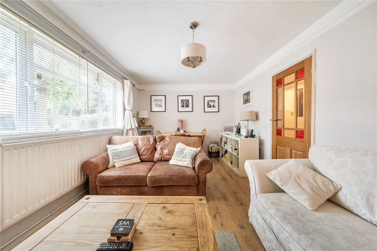 Queens Walk, Ealing, W5, photo 4