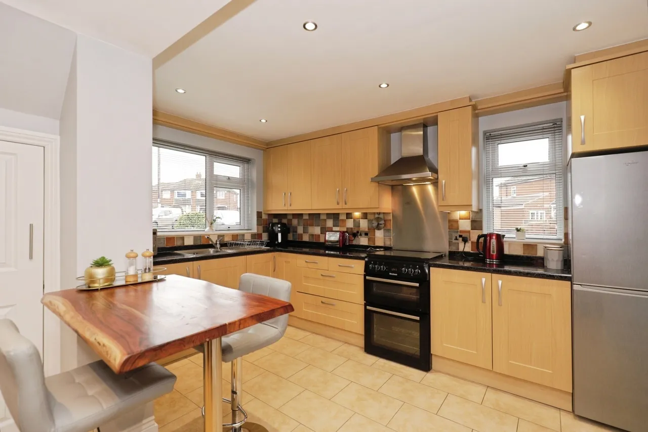 Castle Close, Killinghall, Harrogate, North Yorkshire, HG3, photo 6