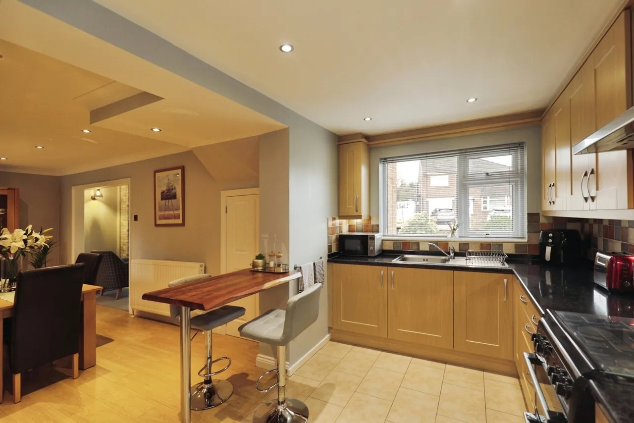 Castle Close, Killinghall, Harrogate, North Yorkshire, HG3, photo 4