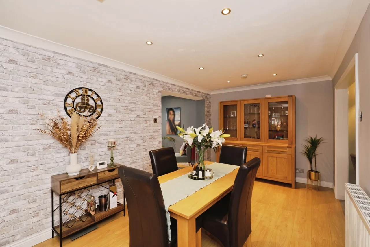 Castle Close, Killinghall, Harrogate, North Yorkshire, HG3, photo 7