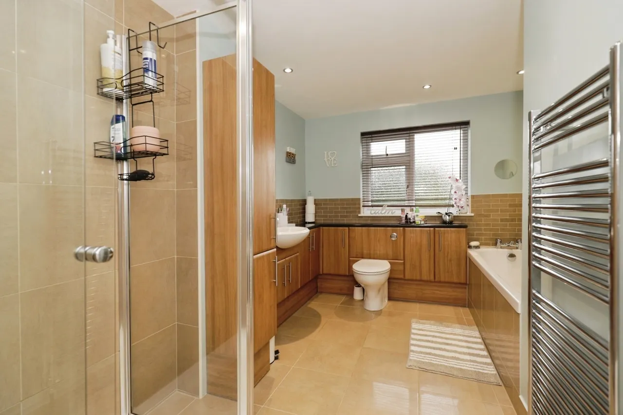Castle Close, Killinghall, Harrogate, North Yorkshire, HG3, photo 21