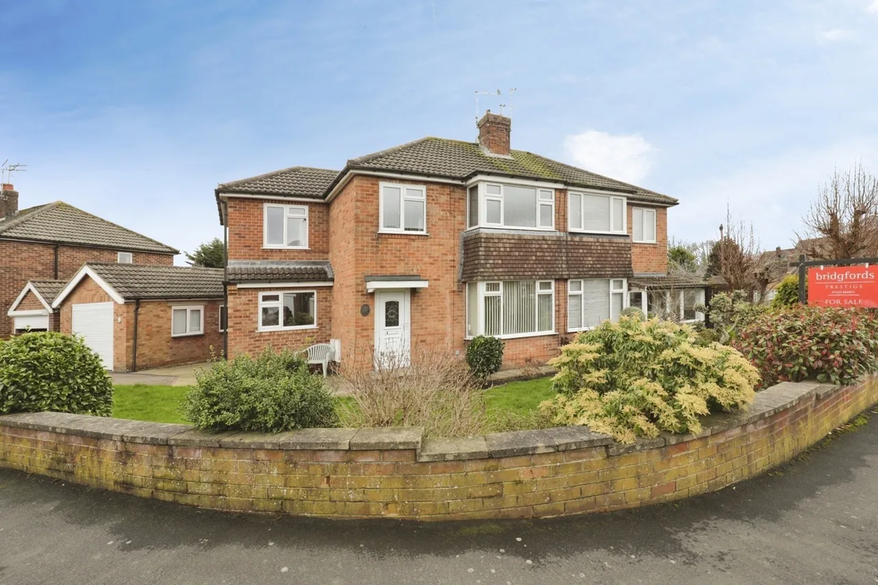4 bed house for sale — Castle Close, Killinghall, Harrogate, North Yorkshire, HG3