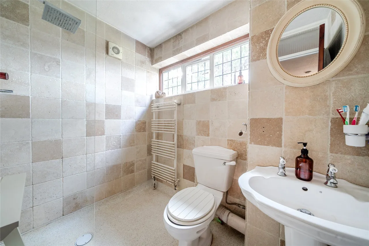 Overstand Close, Beckenham, BR3, photo 15