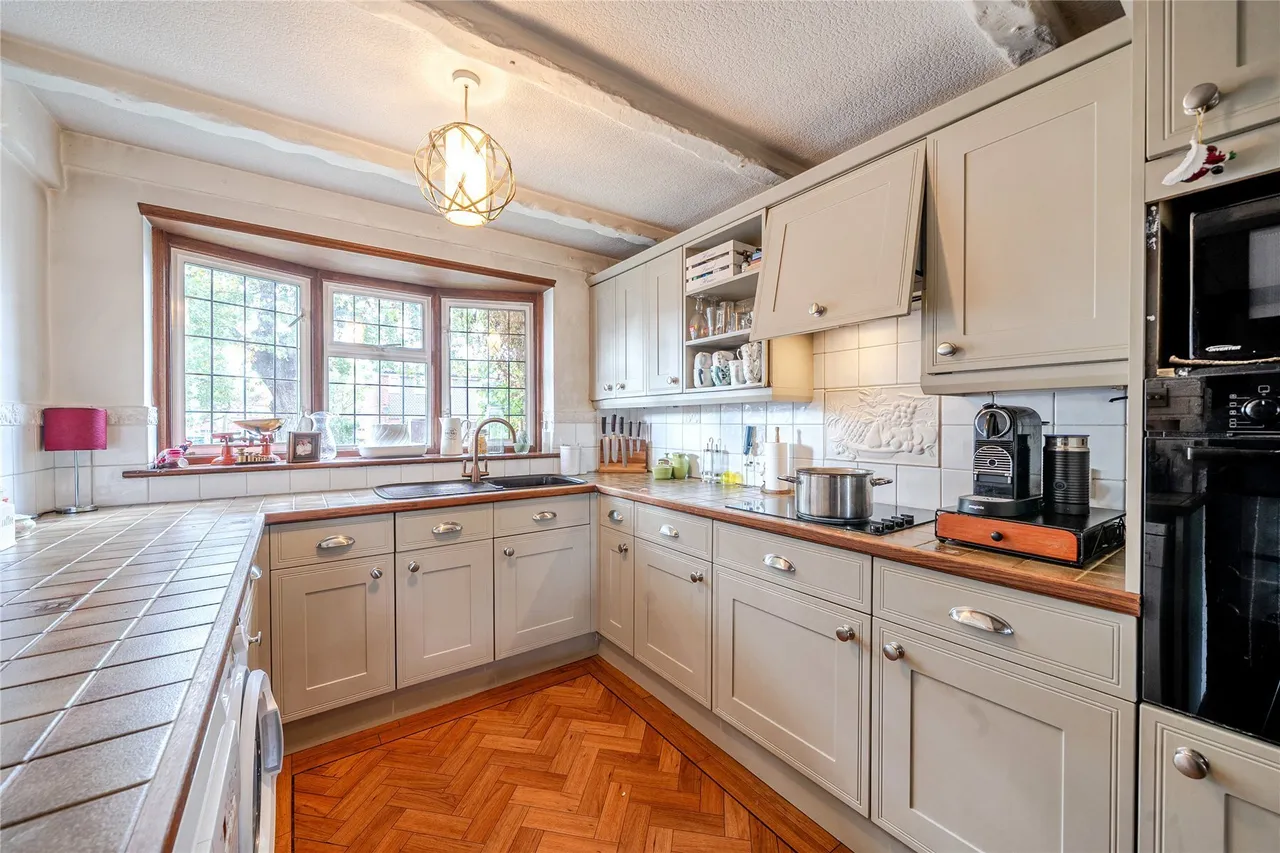 Overstand Close, Beckenham, BR3, photo 13
