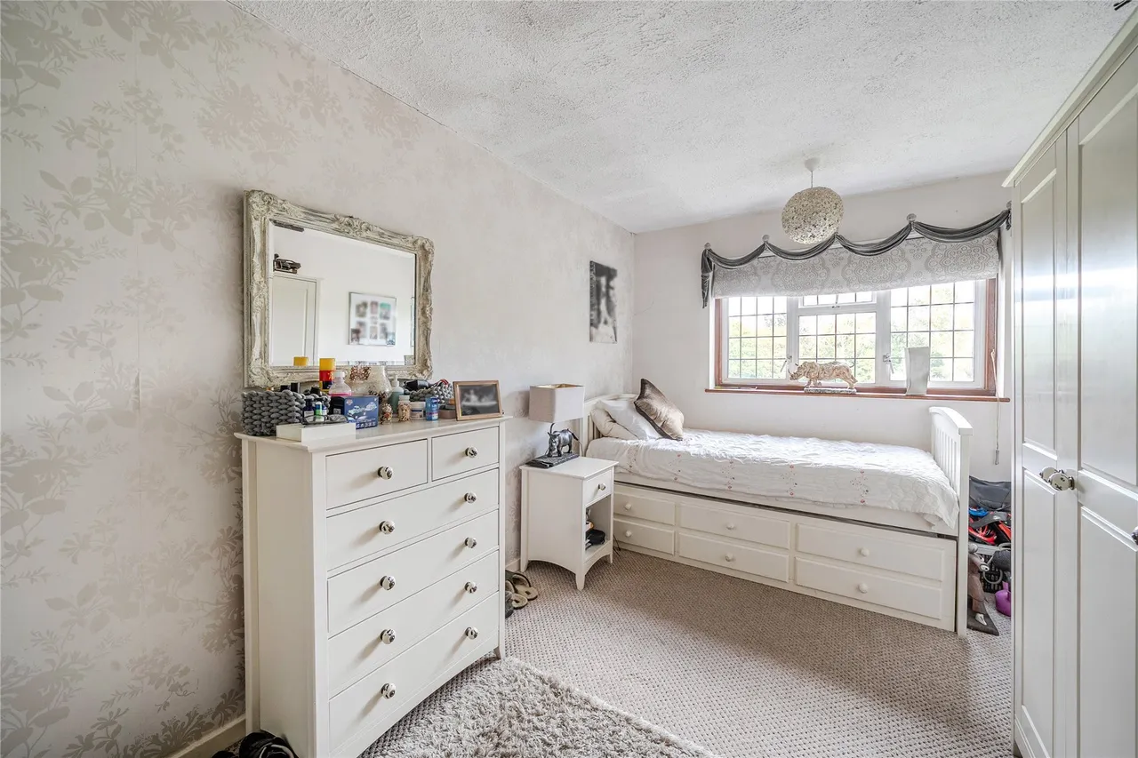 Overstand Close, Beckenham, BR3, photo 18