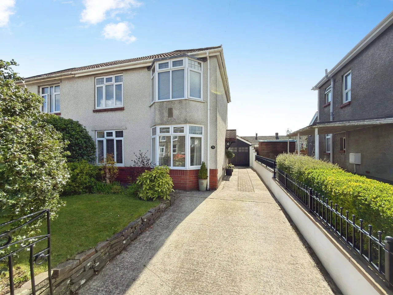 4 bed house for sale, Llanllienwen Road, Cwmrhydyceirw