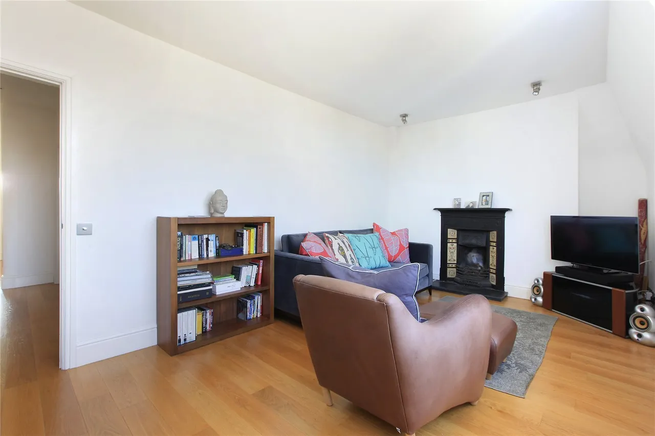 Elsynge Road, London, SW18, photo 3