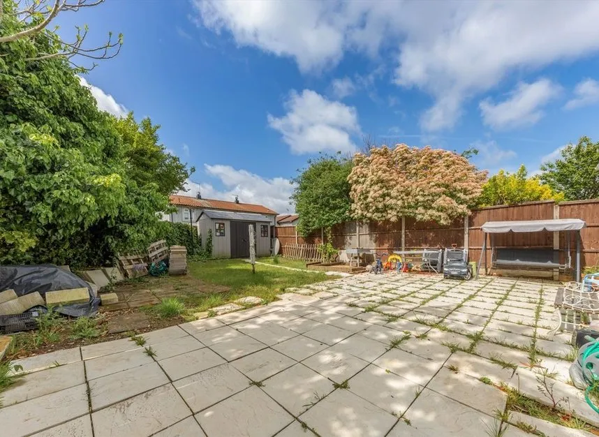 Winchester Road, Feltham, TW13, photo 4