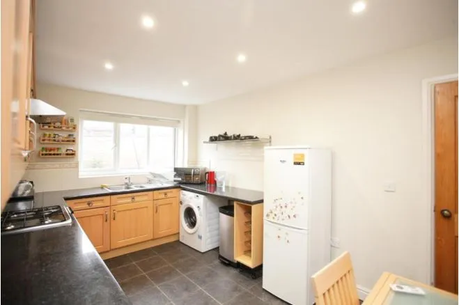 St. Lukes Way, Nuneaton, CV10, photo 8