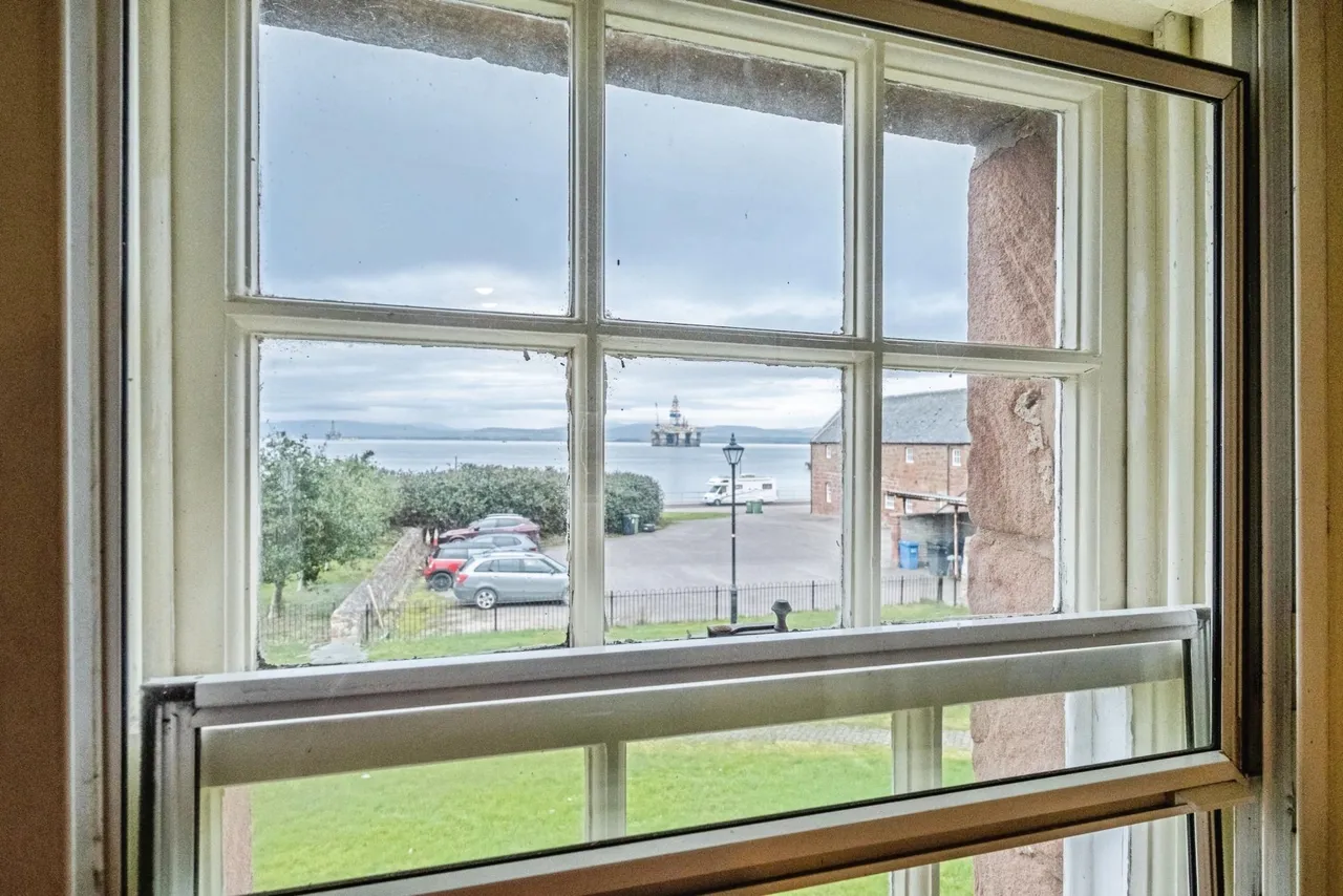 Marine Terrace, Cromarty, IV11, photo 18