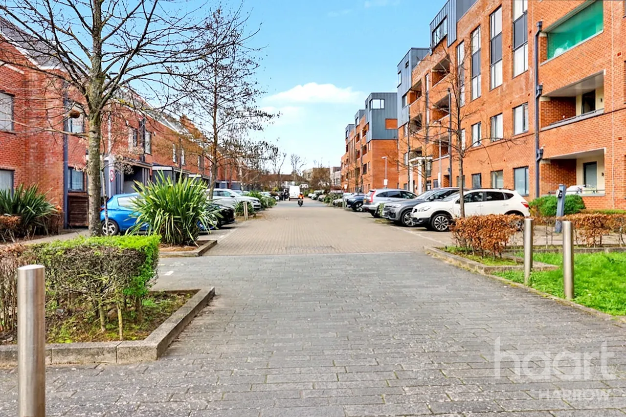 Artisan Place, Harrow, HA3, photo 3