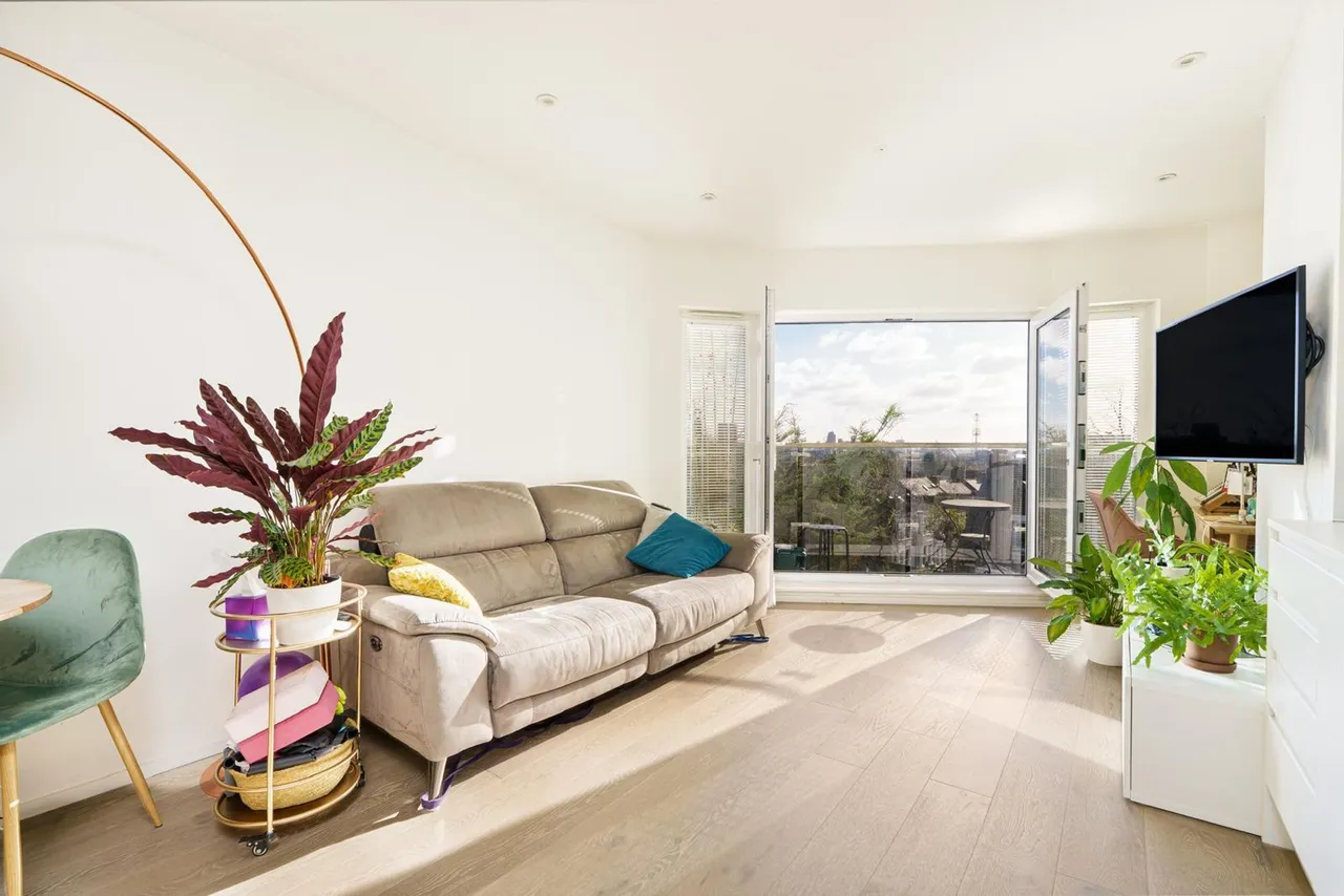 The Elms Nicoll Road, London, NW10, photo 7