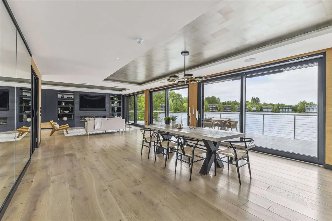 Longdoles Wood, Coln Waters, Lechlade, Gloucestershire, GL7 3FW, photo 8