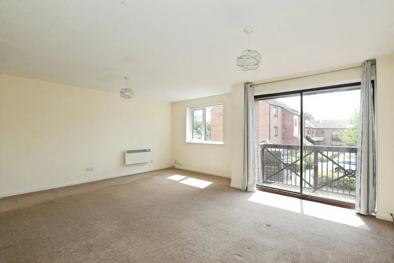 Peter James Court, Stafford, Staffordshire, ST16, photo 3