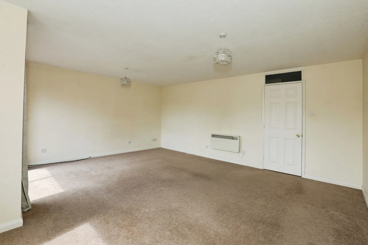 Peter James Court, Stafford, Staffordshire, ST16, photo 4