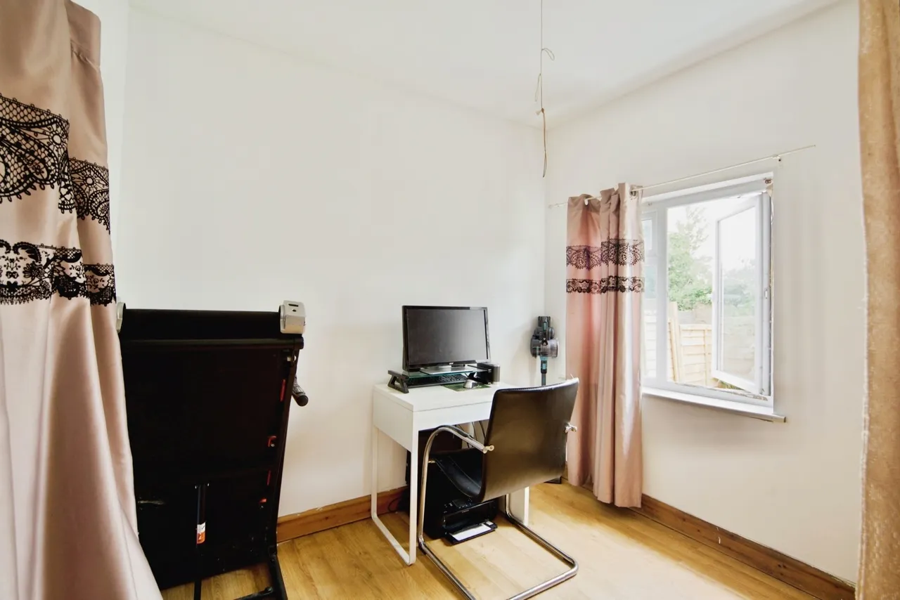 Burges Road, East Ham, London, E6, photo 11