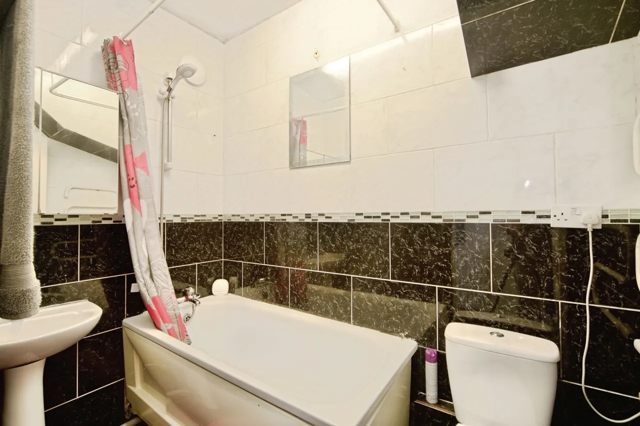 Burges Road, East Ham, London, E6, photo 13