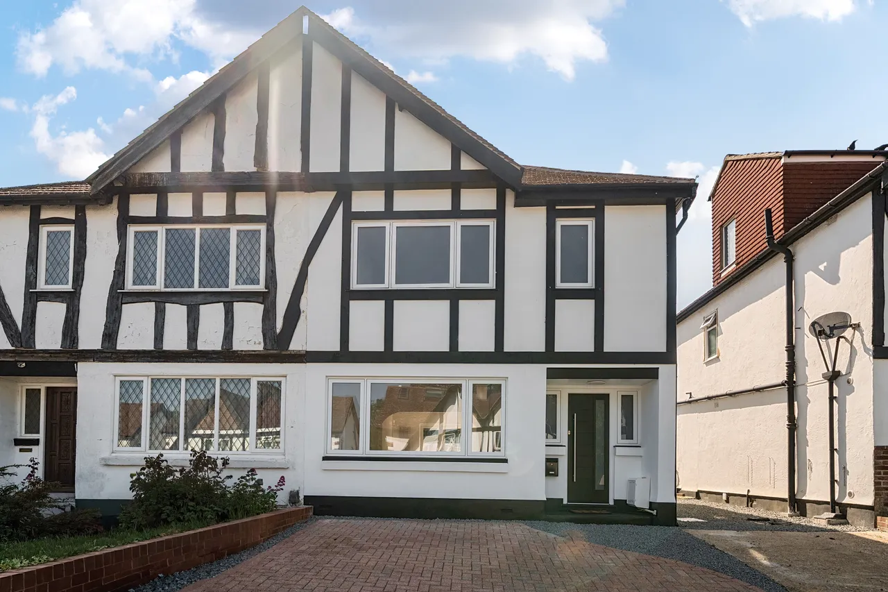 Court Avenue, Coulsdon, CR5, photo 14