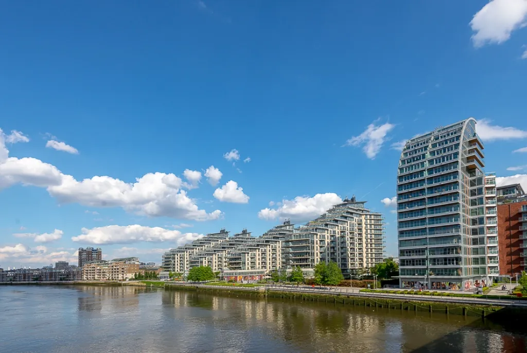 2 bed flat for sale, Juniper Drive, Wandsworth, SW18