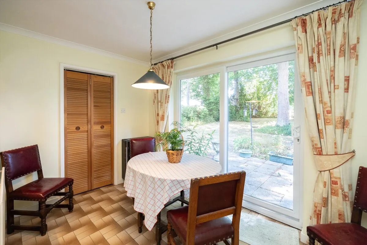 Milner Drive, Cobham, KT11, photo 13