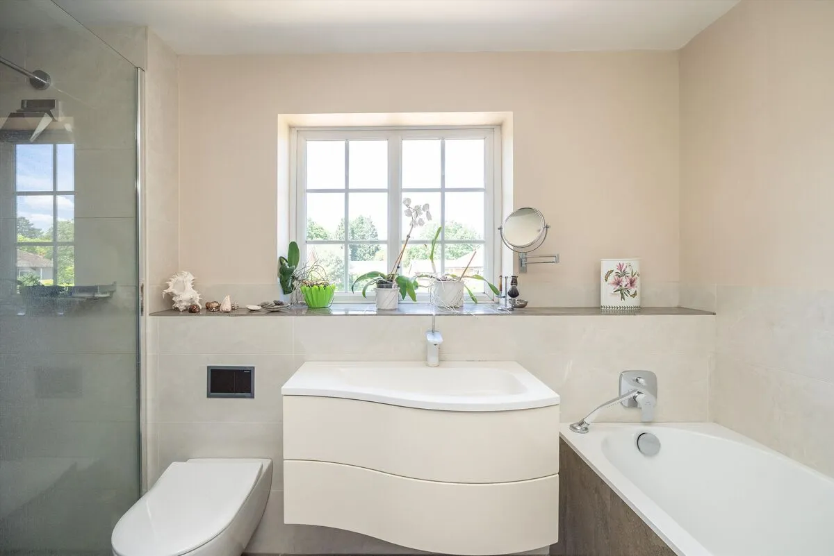 Milner Drive, Cobham, KT11, photo 11