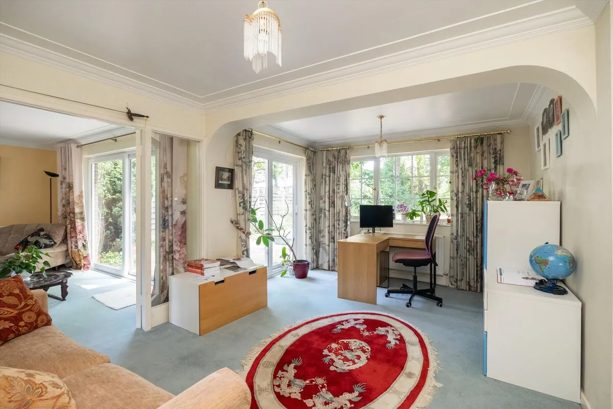 Milner Drive, Cobham, KT11, photo 7