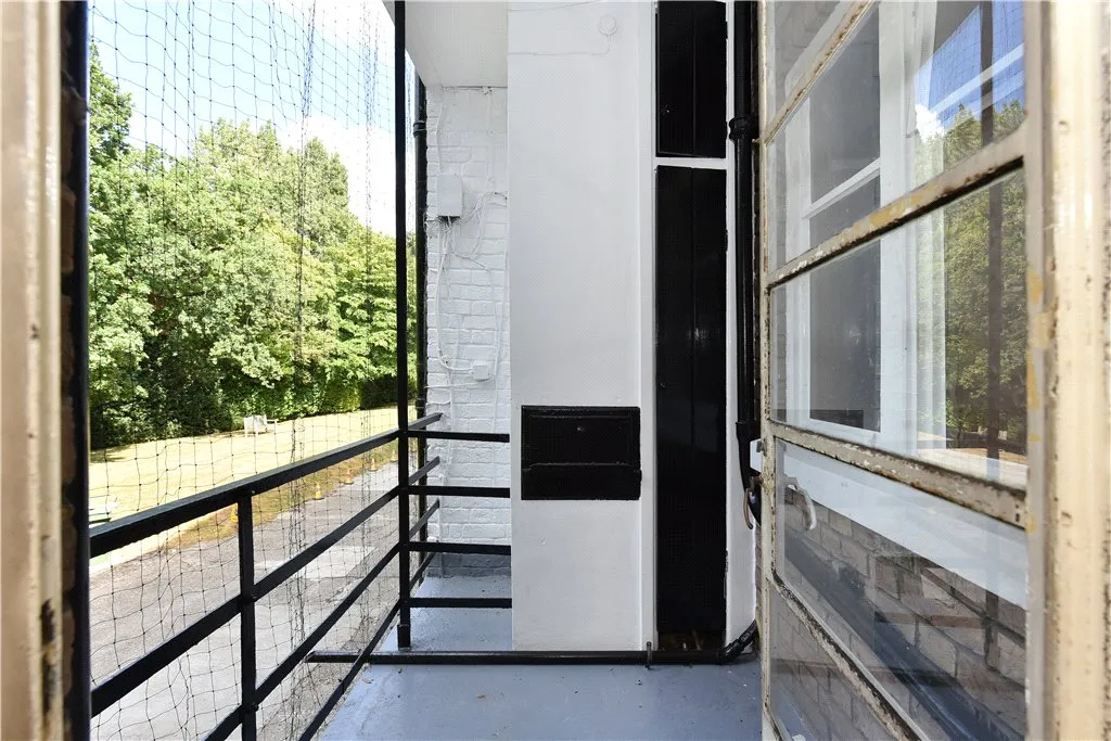 Lyttelton Road, London, N2 0, photo 23