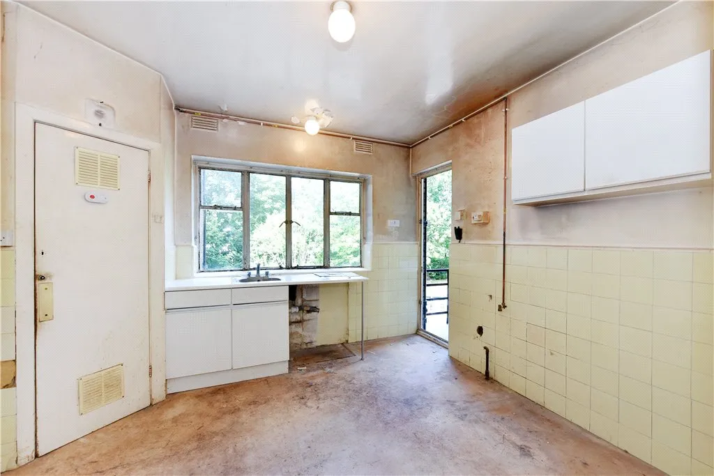 Lyttelton Road, London, N2 0, photo 29