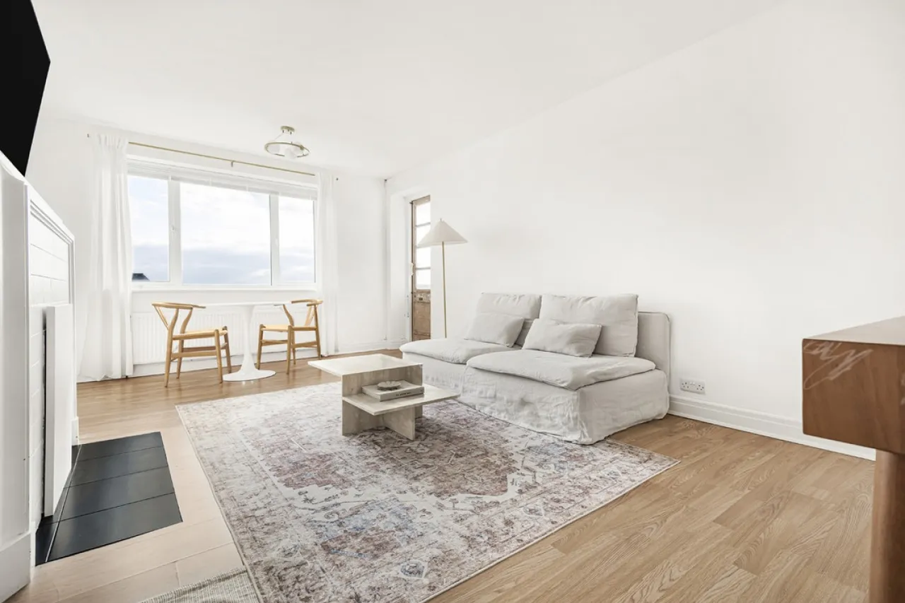 Chester Place, Green Lane, Northwood, Greater London, photo 5